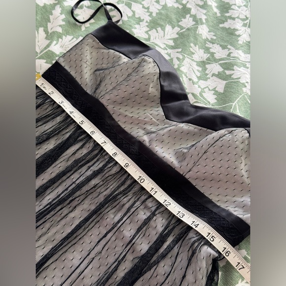 Prom Dress Strapless lace overlay Dress Size 12 New - Picture 4 of 8